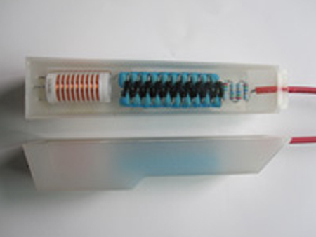 內置靜電發(fā)生器